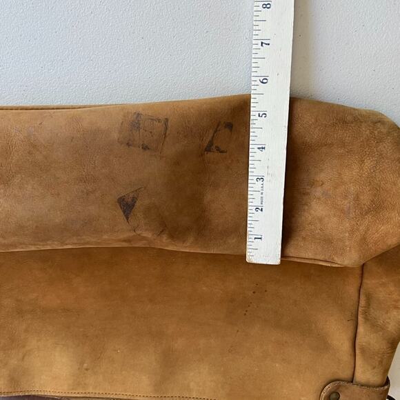 Unisex Brown Genuine Leather Crossbody Messenger Saddle Bag - Picture 14 of 16